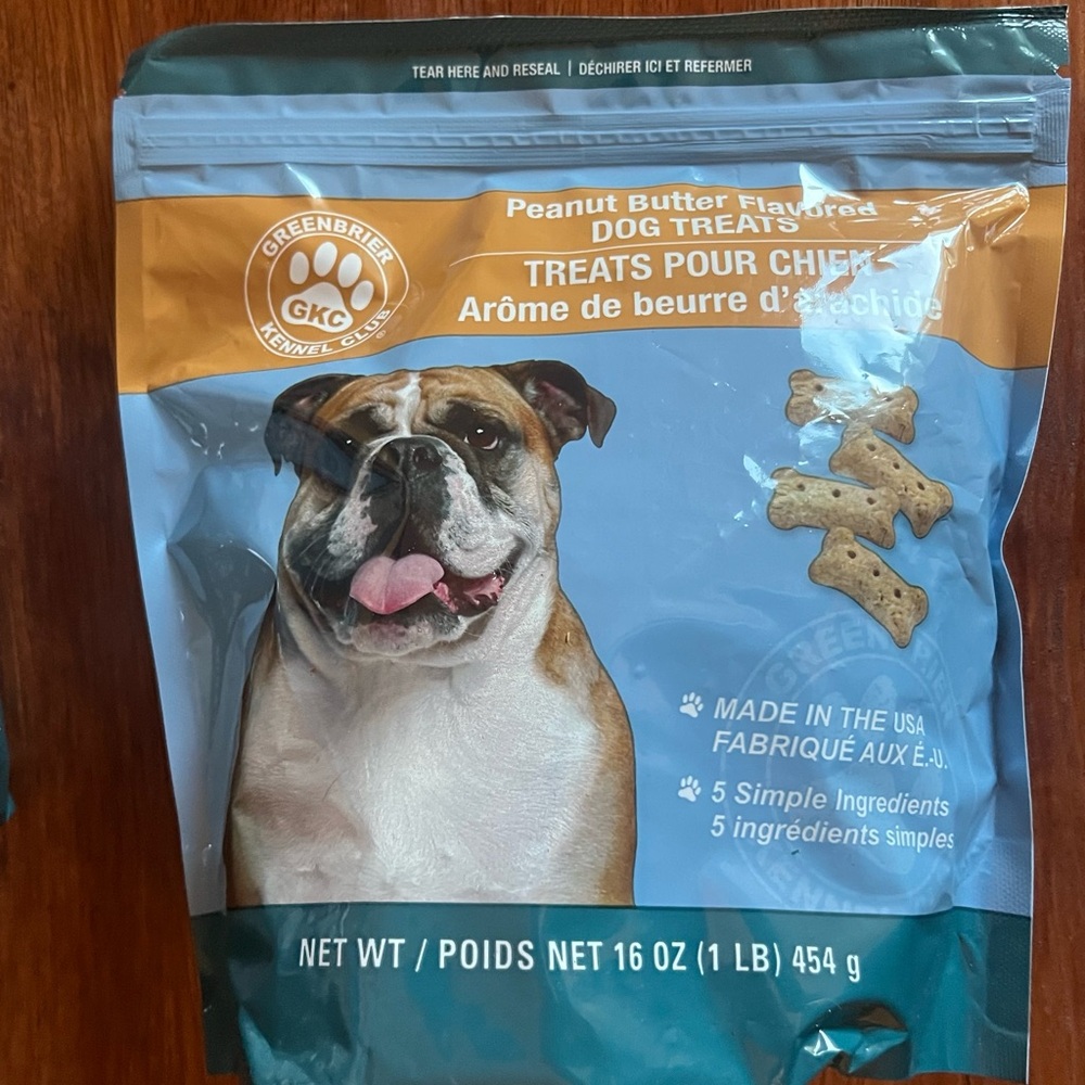 Greenbrier Kennel Club Peanut Butter Flavor Dog Biscuits.
